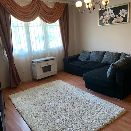 Apartment Kamilla Vendeghaz *